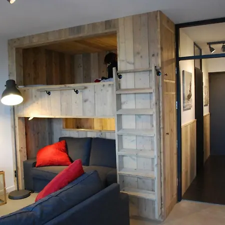 Meeuwenbank Apartment *